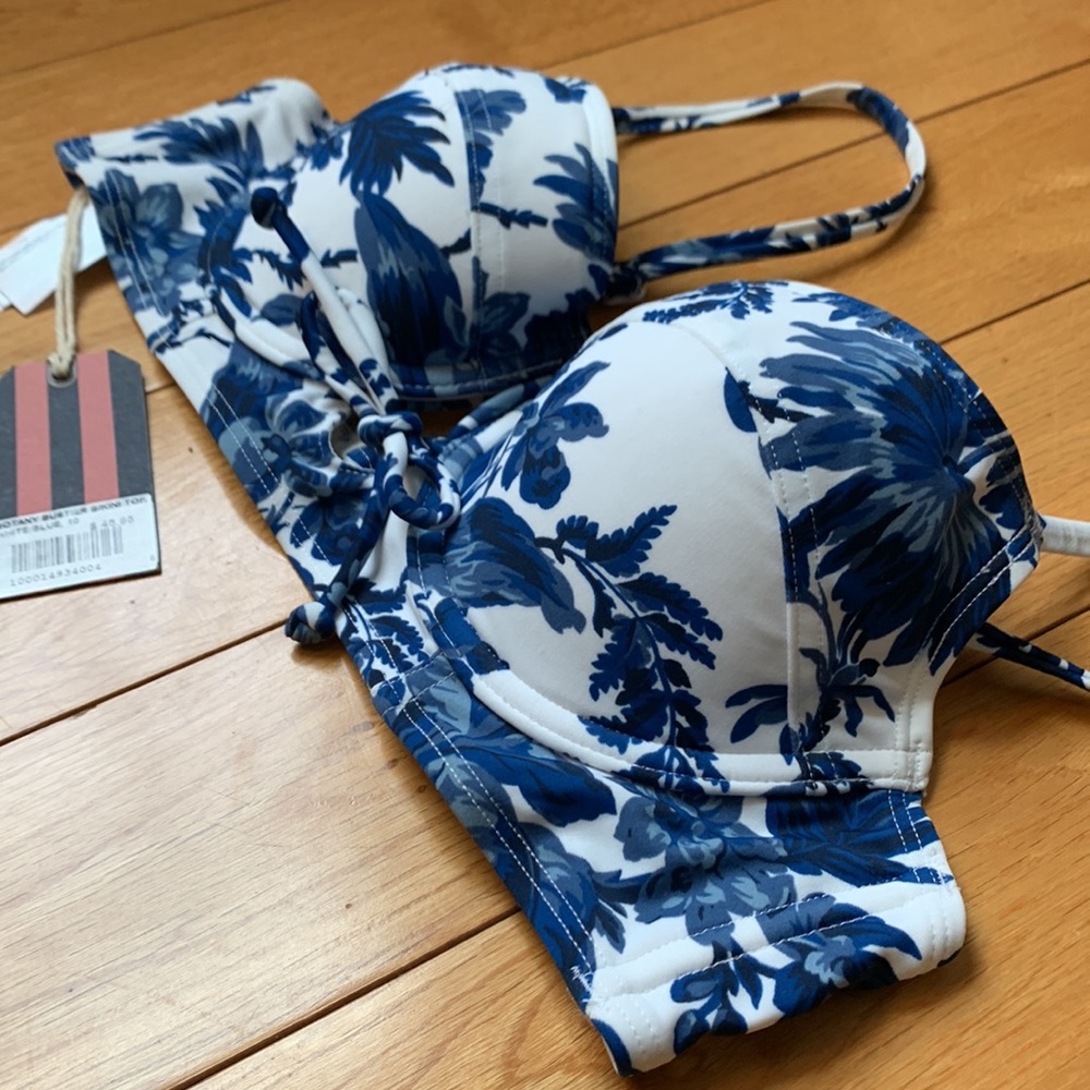 Jack Wills Underwire balcony Adjustable sz 10 White with Blue flowers Bikini NWT